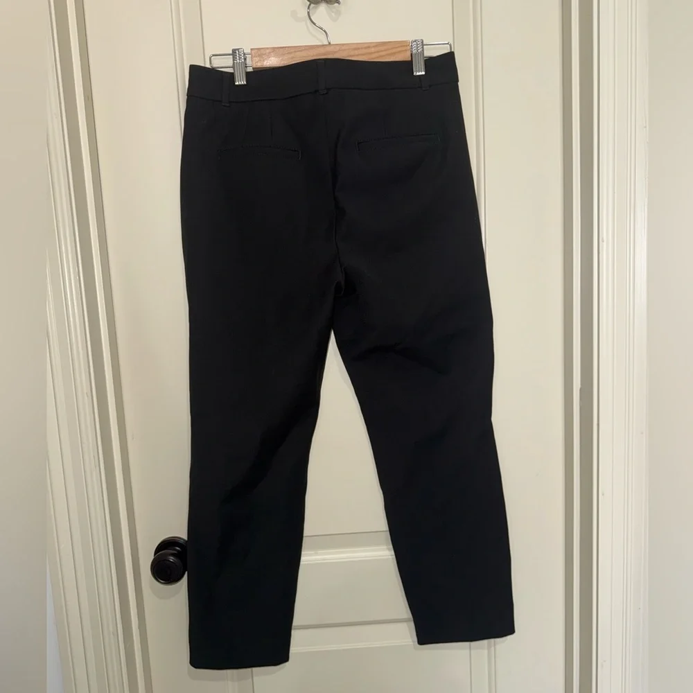 White House Black Market Women’s Slim Ankle Comfort Stretch Pants Short - Picture 3 of 3